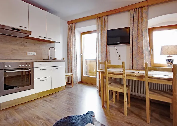 Der Ottenhof 3* والشسي